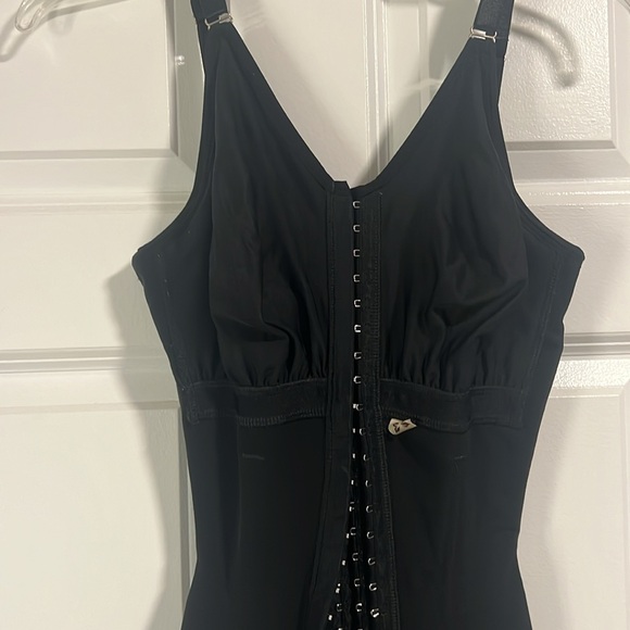 Tribute long leg bbl faja stage 2 - Picture 3 of 6